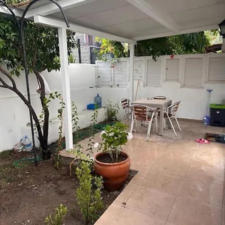 Merkez De Mustakil Bahceli Ev Casa de Férias