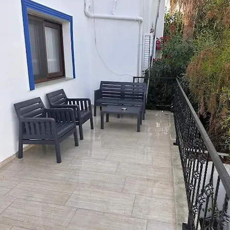 Merkez De Mustakil Bahceli Ev